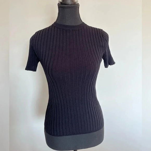 5/20$ La Contemporaine  black shirt - Picture 2 of 5